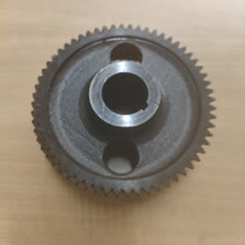 Load image into Gallery viewer, Camshaft Gear 3117L081
